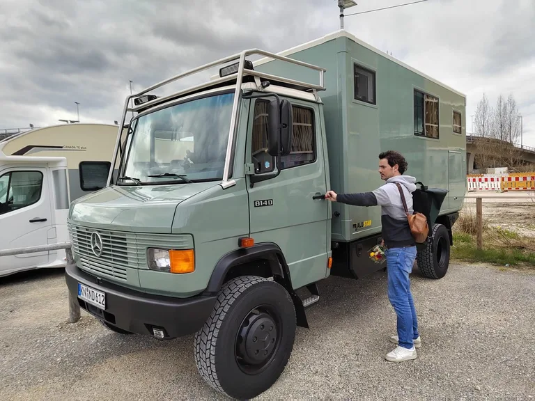 Mercedes 814DA Umbau: Vom Feuerwehrauto zum Weltreisemobil